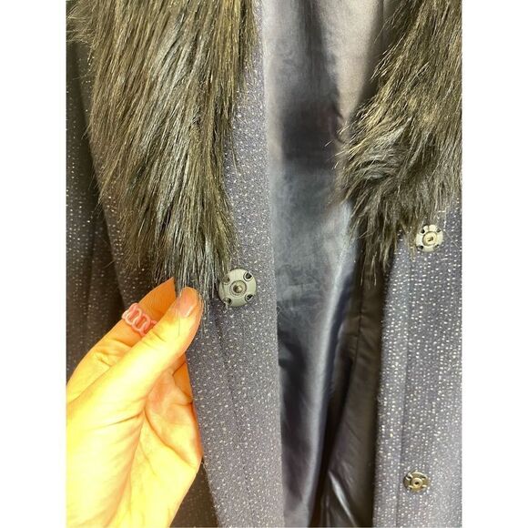 Guess - Faux-Fur-Collar Belted Walker Coat - Picture 6 of 9